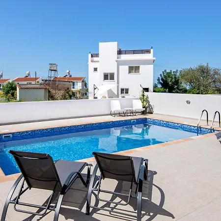 וילה Perfect Villa With Pool And 4 Bedrooms In The Sunsets Of Cyprus Just For You *